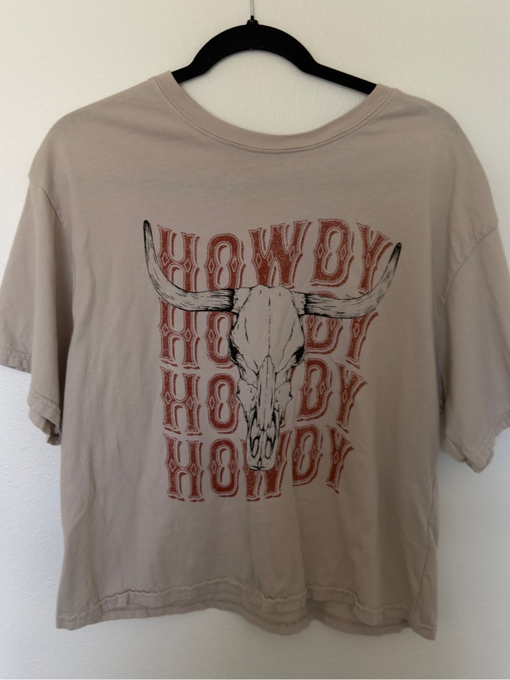Rustee Howdy Skull Graphic Tee - Beige